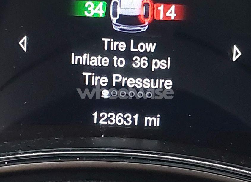 Photo 16 of 2014 Jeep Grand CHEROKEE OVERLAND (VIN 1C4RJFCT4EC409623)