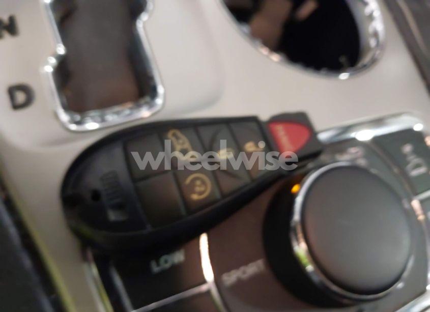 Photo 11 of 2012 Jeep Grand CHEROKEE OVERLAND (VIN 1C4RJFCT5CC185517)