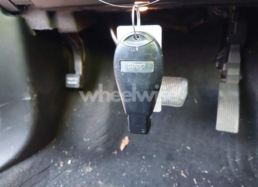 Photo 11 of 2012 Jeep Grand CHEROKEE OVERLAND (VIN 1C4RJFCT5CC192080)