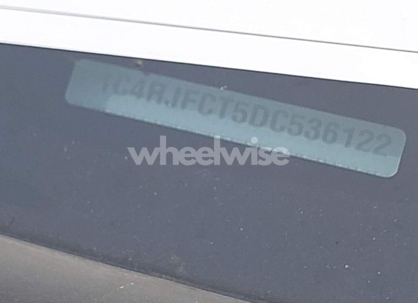 Photo 17 of 2013 Jeep Grand CHEROKEE OVERLAND (VIN 1C4RJFCT5DC536122)