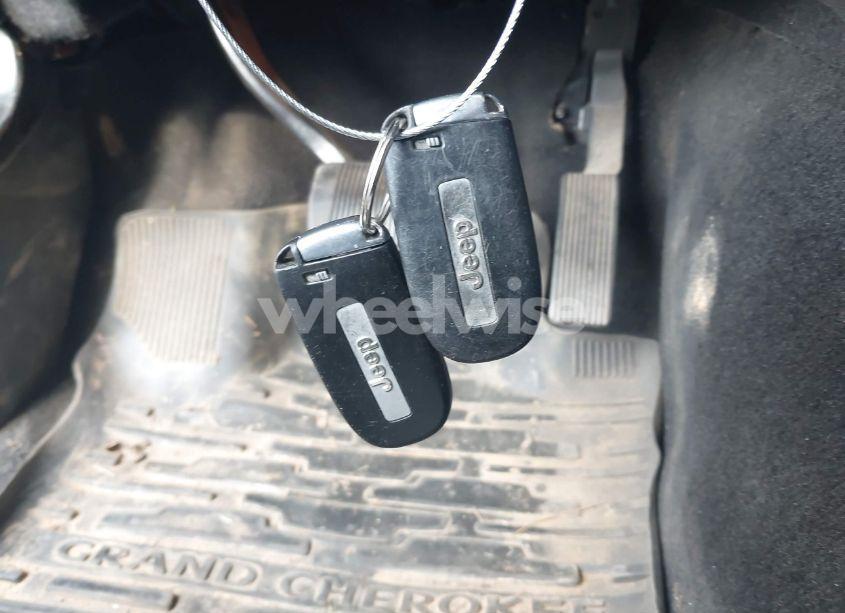 Photo 11 of 2015 Jeep Grand CHEROKEE OVERLAND (VIN 1C4RJFCT5FC825259)