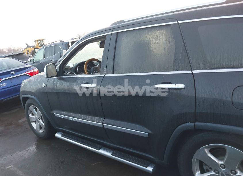 Photo 15 of 2013 Jeep Grand CHEROKEE OVERLAND (VIN 1C4RJFCT6DC524240)