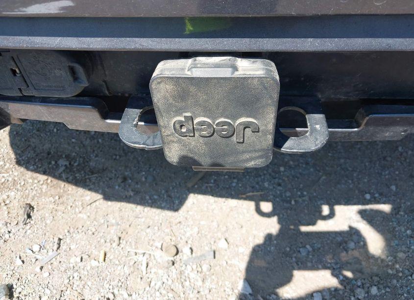 Photo 19 of 2016 Jeep Grand CHEROKEE HIGH ALTITUDE (VIN 1C4RJFCT6GC372111)