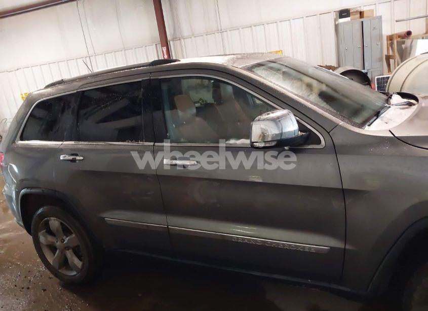 Photo 13 of 2013 Jeep Grand CHEROKEE OVERLAND (VIN 1C4RJFCT7DC525090)