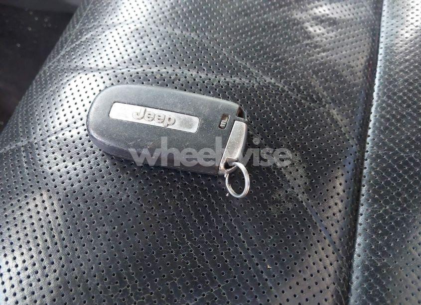 Photo 11 of 2014 Jeep Grand CHEROKEE OVERLAND (VIN 1C4RJFCT7EC146446)