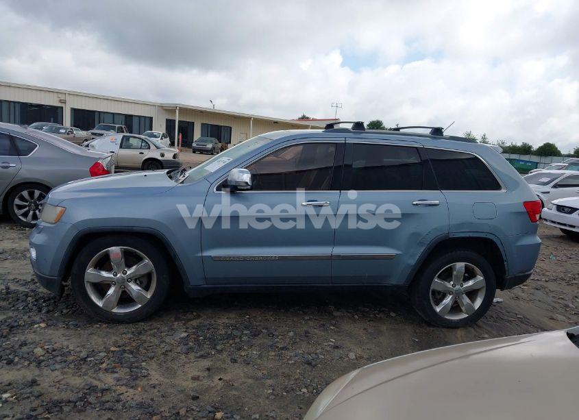 Photo 14 of 2013 Jeep Grand CHEROKEE OVERLAND SUMMIT (VIN 1C4RJFCT8DC612027)