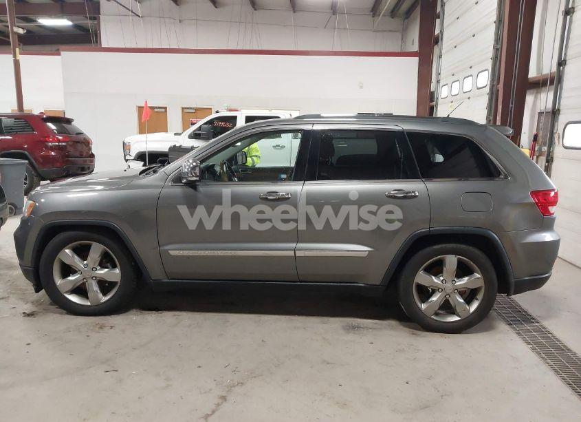 Photo 14 of 2013 Jeep Grand CHEROKEE OVERLAND (VIN 1C4RJFCT9DC524605)