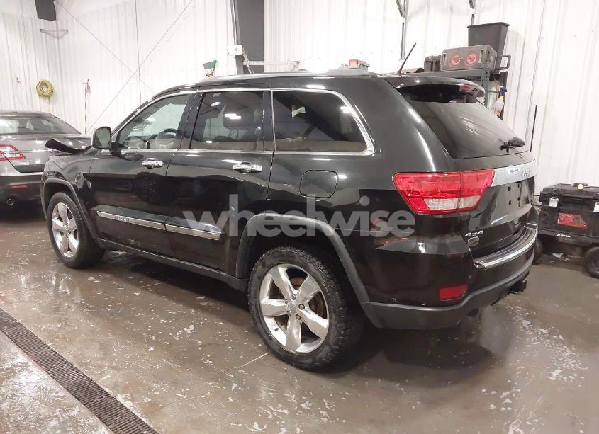 Photo 3 of 2013 Jeep Grand CHEROKEE OVERLAND SUMMIT (VIN 1C4RJFCT9DC568376)