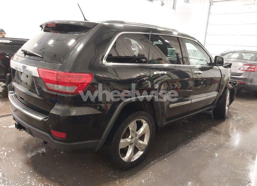 Photo 4 of 2013 Jeep Grand CHEROKEE OVERLAND SUMMIT (VIN 1C4RJFCT9DC568376)