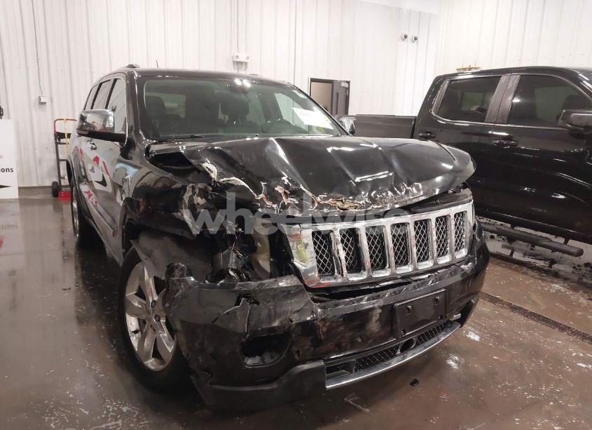 Photo 6 of 2013 Jeep Grand CHEROKEE OVERLAND SUMMIT (VIN 1C4RJFCT9DC568376)