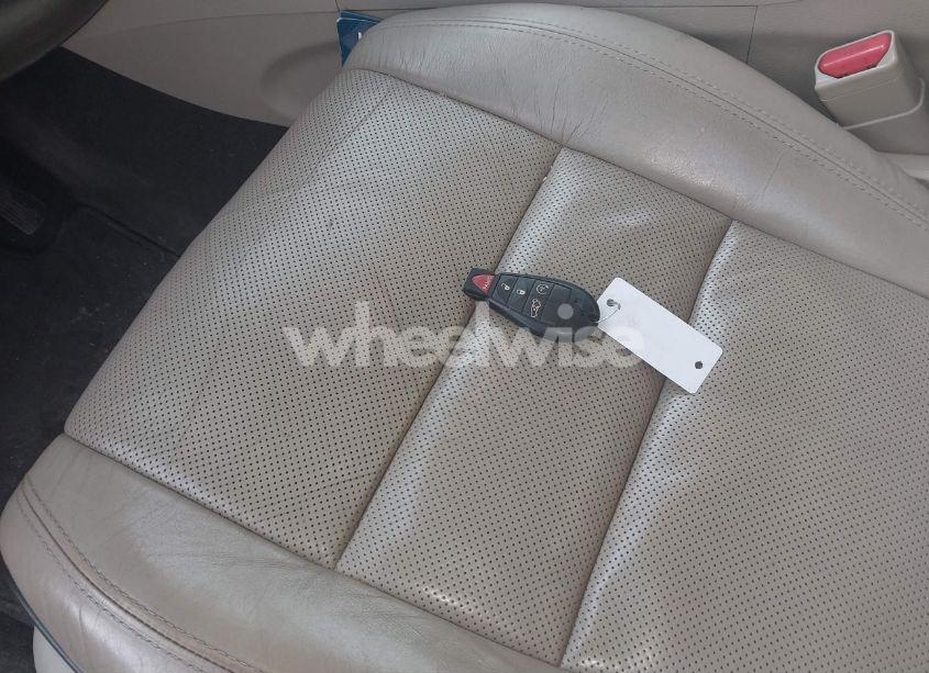 Photo 11 of 2013 Jeep Grand CHEROKEE OVERLAND (VIN 1C4RJFCT9DC596548)