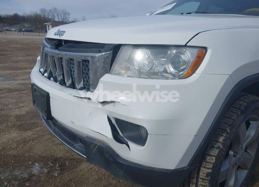 Photo 17 of 2013 Jeep Grand CHEROKEE OVERLAND (VIN 1C4RJFCT9DC596548)