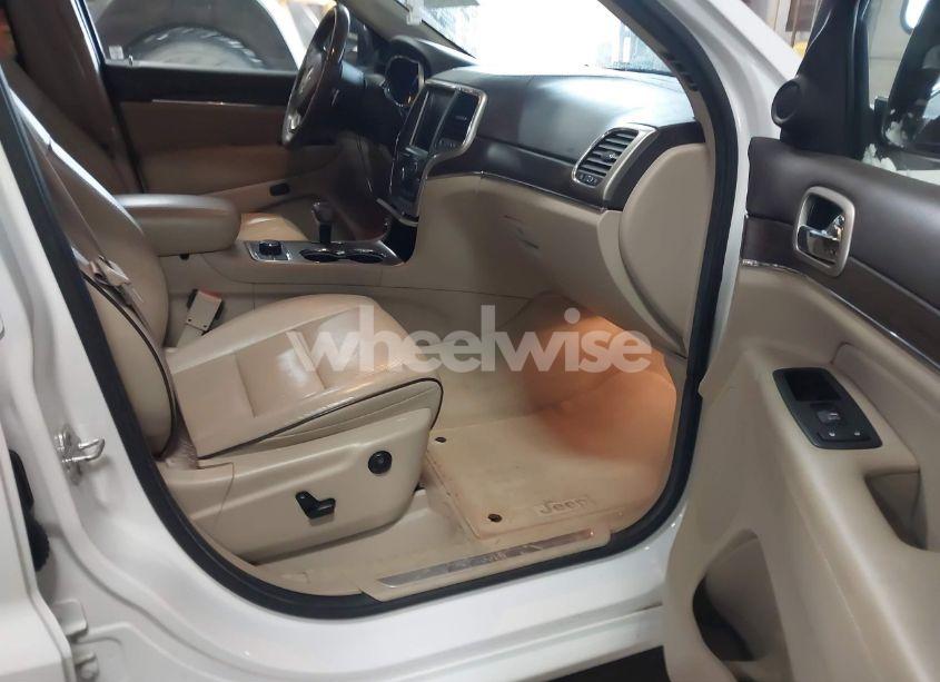 Photo 5 of 2014 Jeep Grand CHEROKEE OVERLAND (VIN 1C4RJFCT9EC211846)