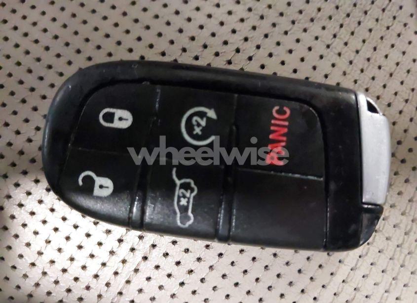 Photo 11 of 2014 Jeep Grand CHEROKEE OVERLAND (VIN 1C4RJFCT9EC304737)