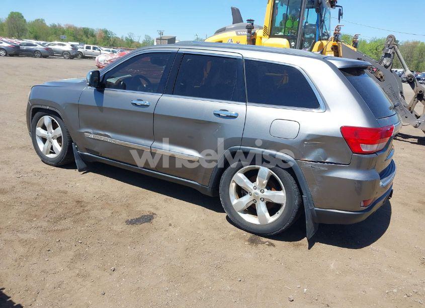 Photo 3 of 2013 Jeep Grand CHEROKEE OVERLAND SUMMIT (VIN 1C4RJFCTXDC555233)