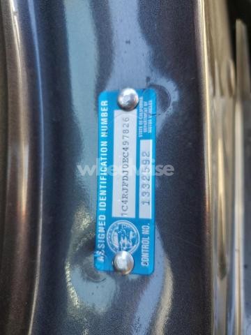 Photo 4 of 2014 JEEP GRAND CHEROKEE SRT-8 N/A (VIN 1C4RJFDJ0EC497826)