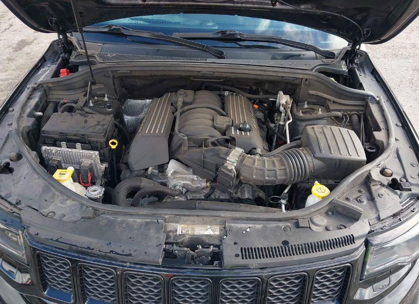 Photo 10 of 2017 Jeep Grand CHEROKEE SRT (VIN 1C4RJFDJ0HC959516)