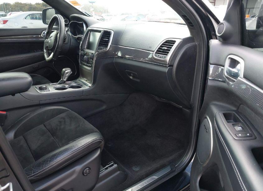 Photo 5 of 2017 Jeep Grand CHEROKEE SRT (VIN 1C4RJFDJ0HC959516)