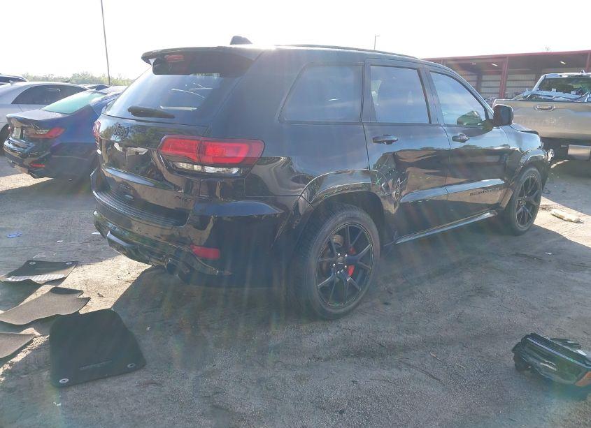 Photo 4 of 2018 Jeep Grand CHEROKEE SRT 4X4 (VIN 1C4RJFDJ1JC342910)