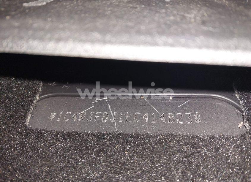 Photo 9 of 2020 Jeep Grand CHEROKEE SRT (VIN 1C4RJFDJ1LC414823)