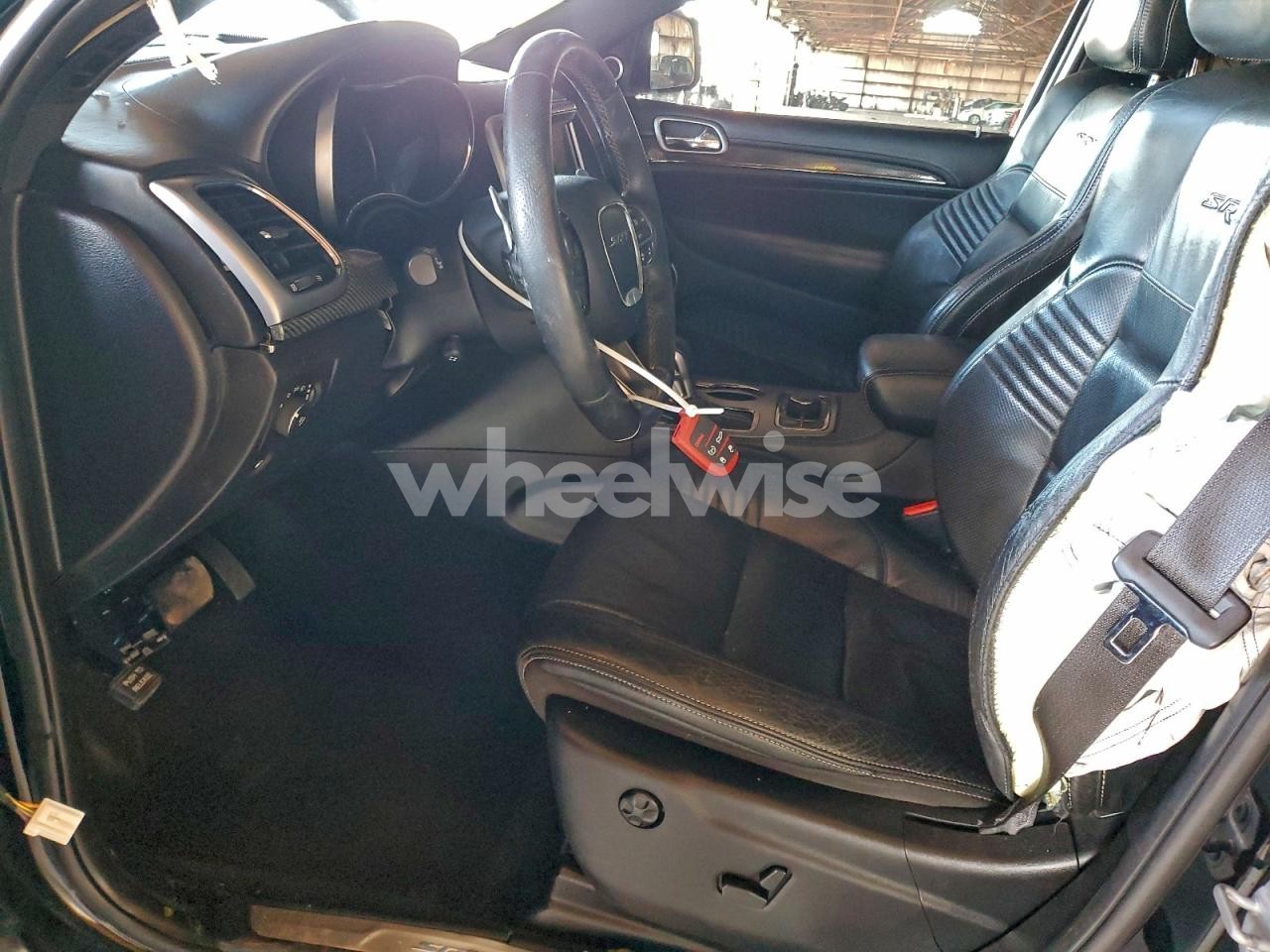 Photo 7 of 2017 JEEP GRAND CHEROKEE SRT-8 (VIN 1C4RJFDJ3HC694736)