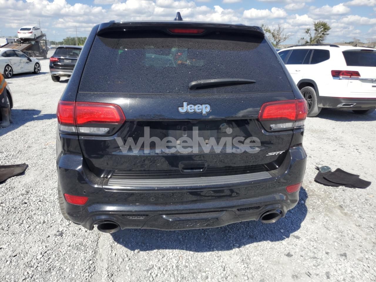 Photo 6 of 2017 JEEP GRAND CHEROKEE SRT-8 N/A (VIN 1C4RJFDJ3HC719103)