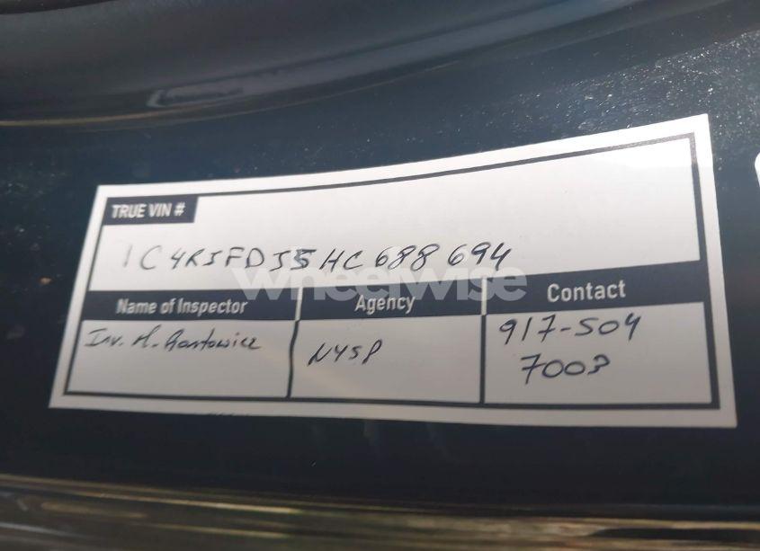 Photo 18 of 2017 Jeep Grand CHEROKEE SRT 4X4 (VIN 1C4RJFDJ5HC688694)