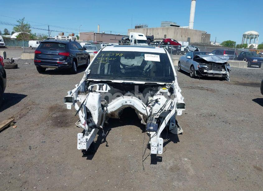 Photo 6 of 2018 Jeep Grand CHEROKEE SRT (VIN 1C4RJFDJ5JC432402)