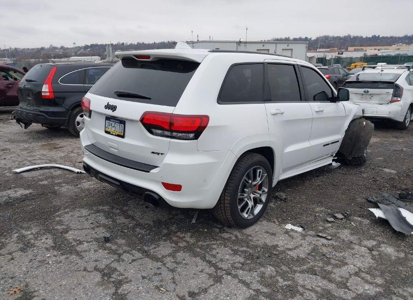 Photo 4 of 2019 Jeep Grand CHEROKEE SRT 4X4 (VIN 1C4RJFDJ5KC613422)