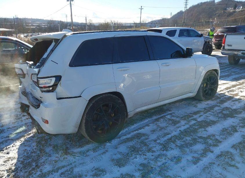 Photo 4 of 2015 Jeep Grand CHEROKEE SRT (VIN 1C4RJFDJ6FC634088)