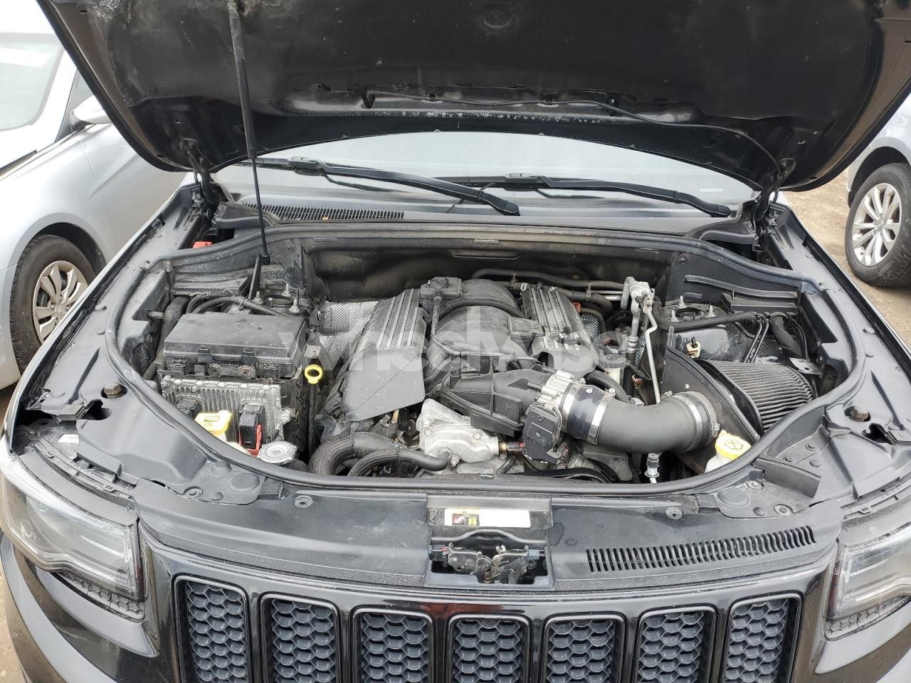 Photo 12 of 2015 JEEP GRAND CHEROKEE SRT-8 (VIN 1C4RJFDJ6FC762895)