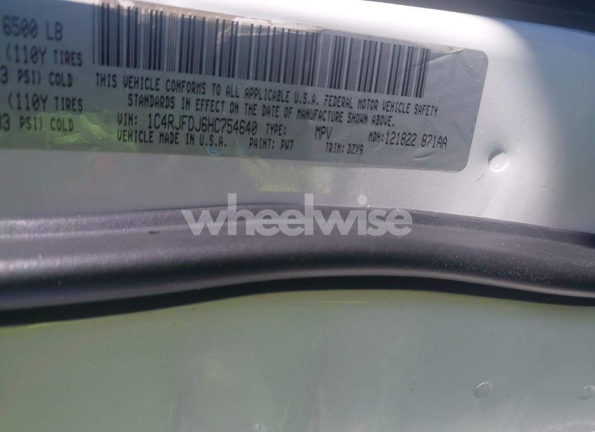 Photo 9 of 2017 Jeep Grand CHEROKEE SRT 4X4 (VIN 1C4RJFDJ6HC754640)