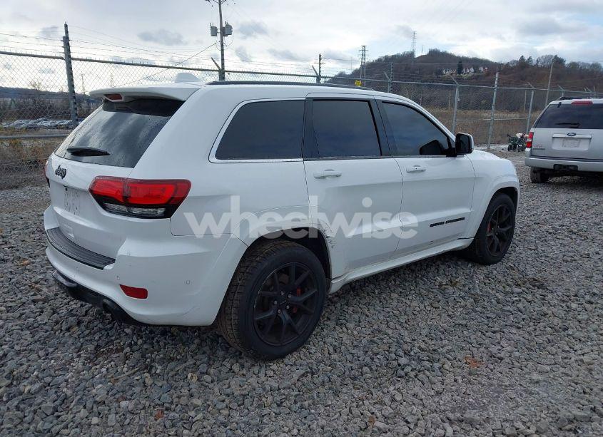 Photo 4 of 2018 Jeep Grand CHEROKEE SRT 4X4 (VIN 1C4RJFDJ6JC144162)
