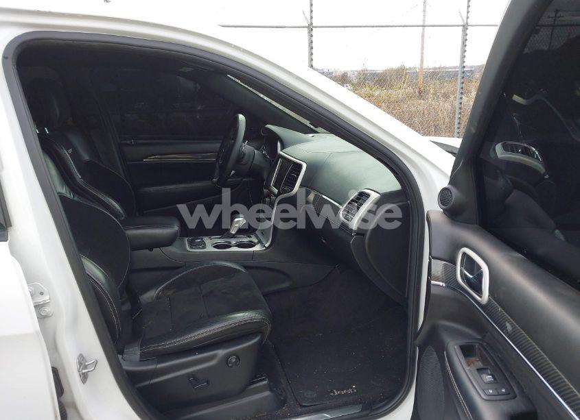 Photo 5 of 2018 Jeep Grand CHEROKEE SRT 4X4 (VIN 1C4RJFDJ6JC144162)