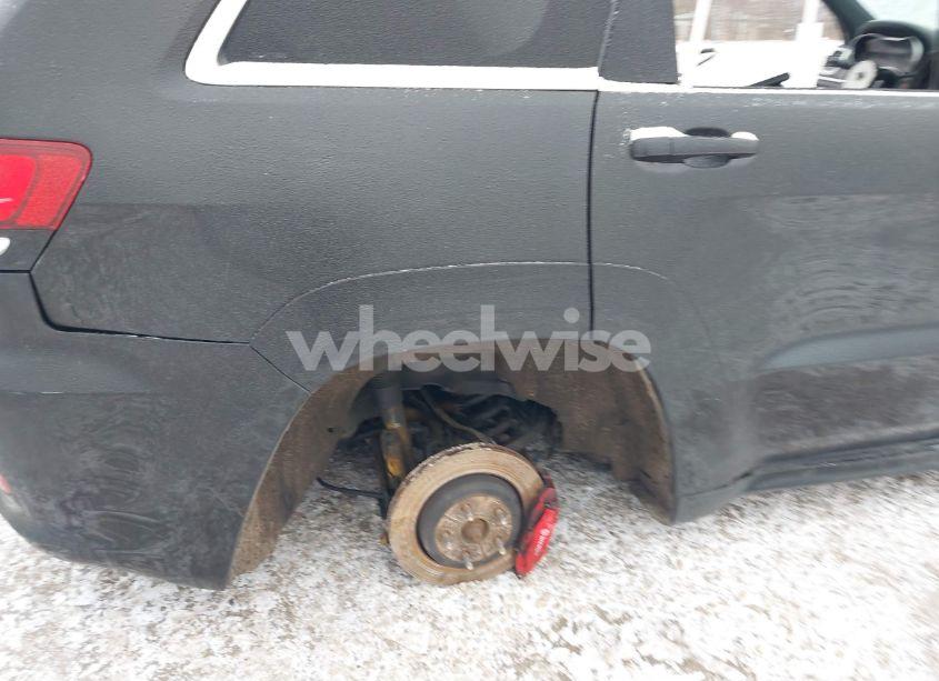 Photo 18 of 2014 Jeep Grand CHEROKEE SRT (VIN 1C4RJFDJ7EC301817)