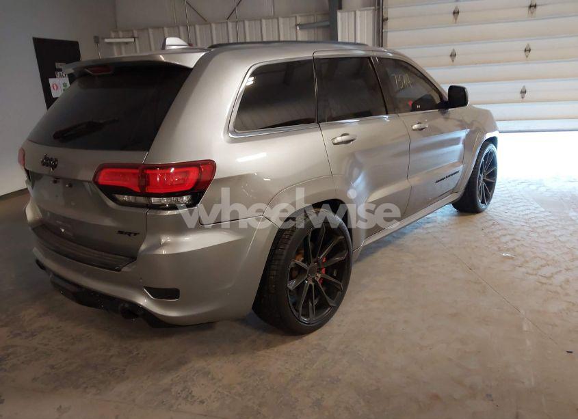 Photo 4 of 2015 Jeep Grand CHEROKEE SRT (VIN 1C4RJFDJ7FC174357)