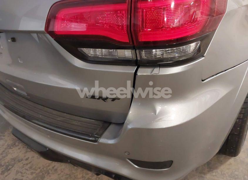 Photo 6 of 2015 Jeep Grand CHEROKEE SRT (VIN 1C4RJFDJ7FC174357)