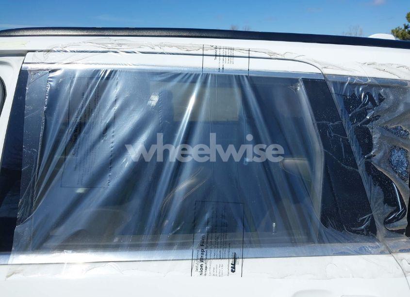 Photo 6 of 2015 Jeep Grand CHEROKEE SRT (VIN 1C4RJFDJ7FC632429)