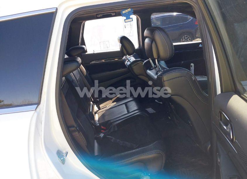 Photo 8 of 2015 Jeep Grand CHEROKEE SRT (VIN 1C4RJFDJ7FC632429)