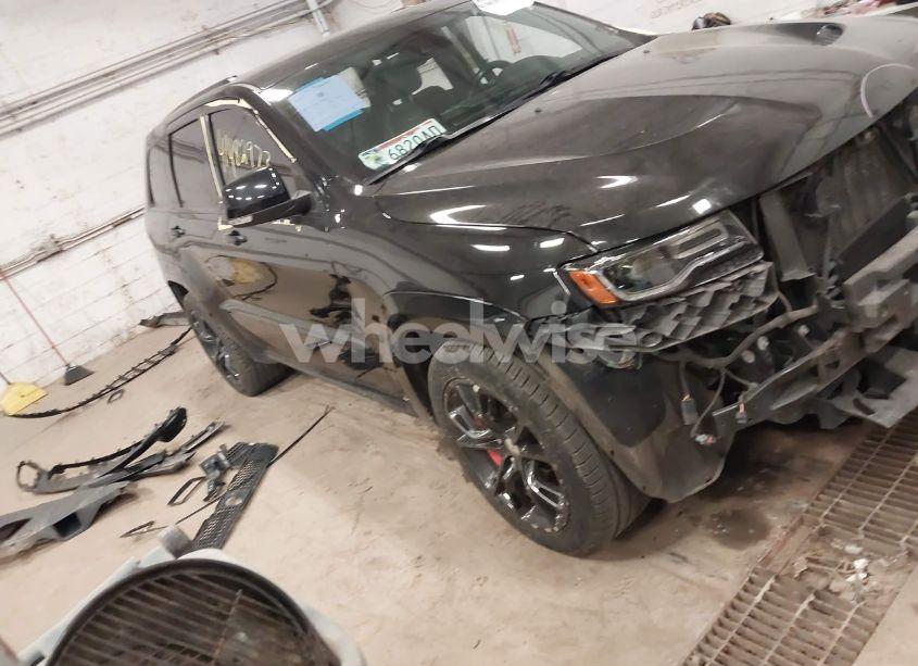 2015 Jeep Grand CHEROKEE SRT (VIN 1C4RJFDJ7FC663454) main photo