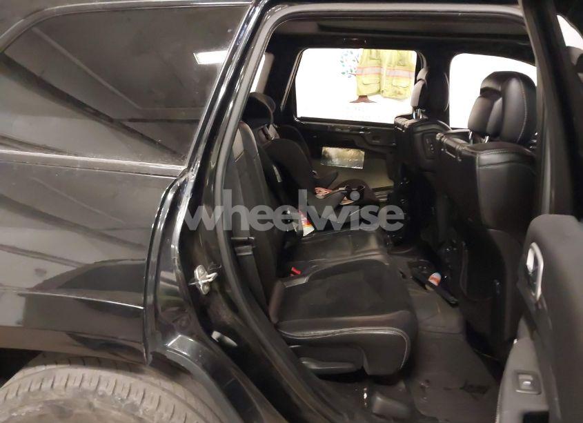 Photo 8 of 2015 Jeep Grand CHEROKEE SRT (VIN 1C4RJFDJ7FC663454)