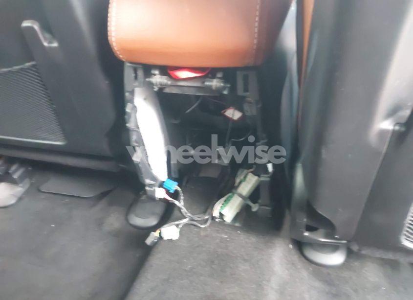 Photo 17 of 2015 Jeep Grand CHEROKEE SRT (VIN 1C4RJFDJ8FC951631)