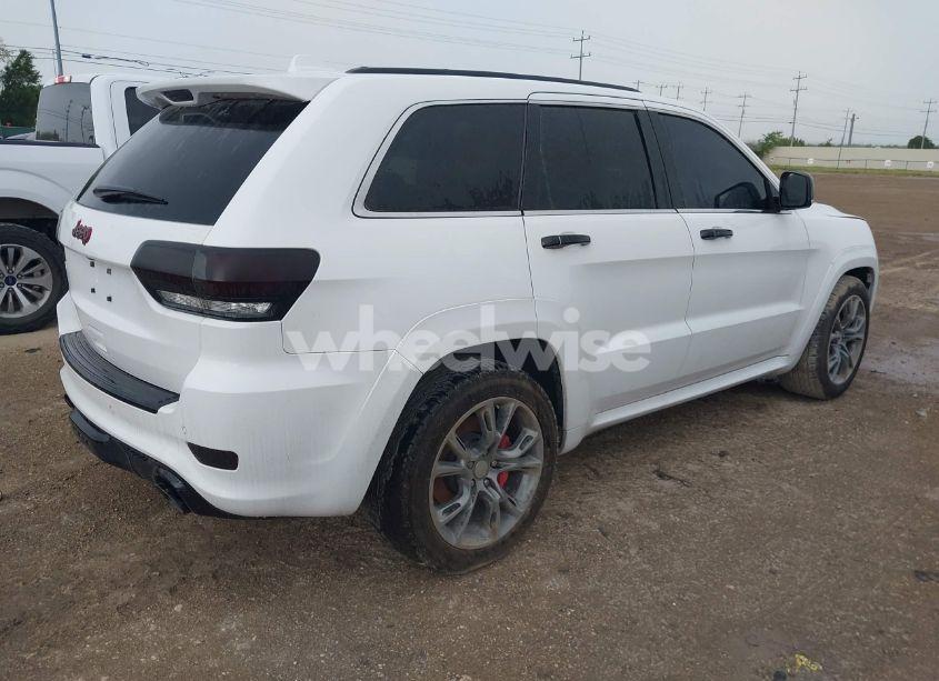 Photo 4 of 2015 Jeep Grand CHEROKEE SRT (VIN 1C4RJFDJ8FC951631)
