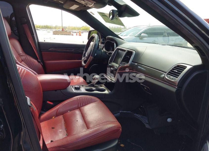 Photo 5 of 2017 Jeep Grand CHEROKEE SRT 4X4 (VIN 1C4RJFDJ8HC653924)