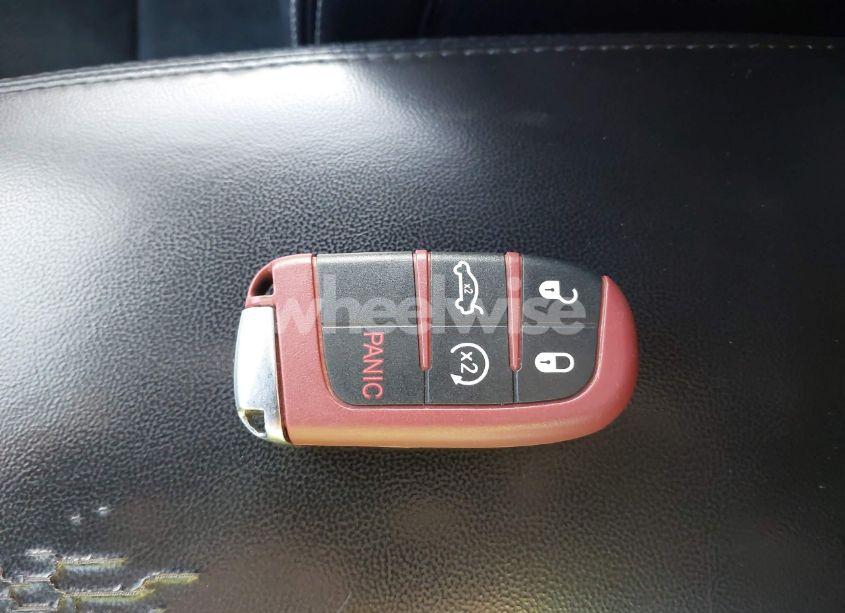 Photo 11 of 2015 Jeep Grand CHEROKEE SRT (VIN 1C4RJFDJ9FC842448)