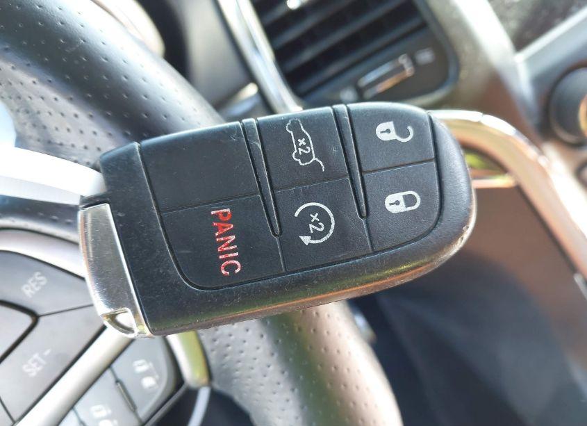 Photo 11 of 2017 Jeep Grand CHEROKEE SRT 4X4 (VIN 1C4RJFDJ9HC696068)