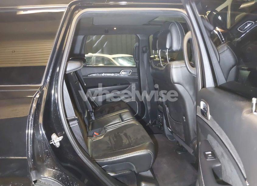 Photo 8 of 2017 Jeep Grand CHEROKEE SRT (VIN 1C4RJFDJ9HC819478)