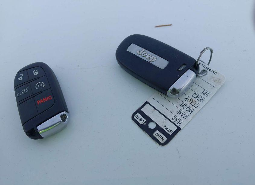 Photo 11 of 2014 Jeep Grand CHEROKEE SUMMIT (VIN 1C4RJFJG0EC427509)