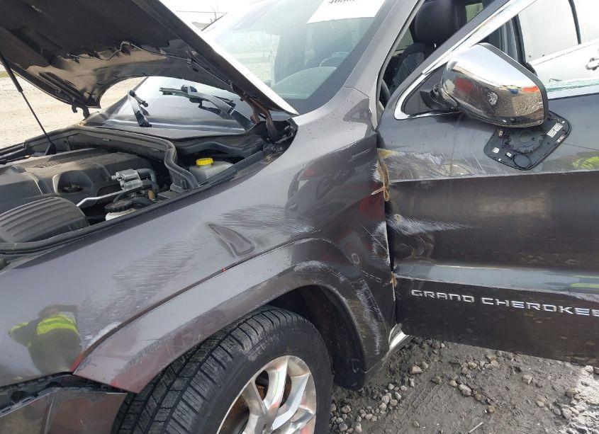 Photo 6 of 2014 Jeep Grand CHEROKEE SUMMIT (VIN 1C4RJFJG0EC427509)