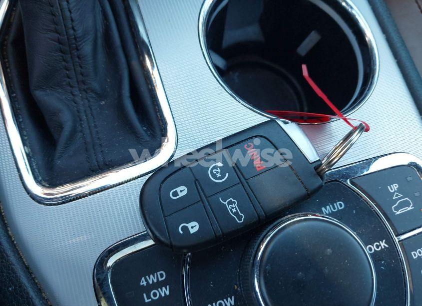 Photo 11 of 2018 Jeep Grand CHEROKEE SUMMIT 4X4 (VIN 1C4RJFJG1JC211047)